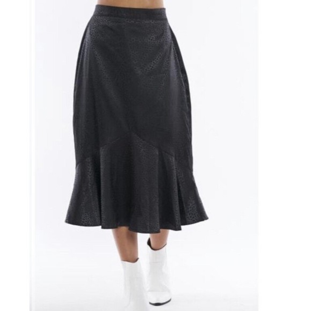 Very J Large Midi Skirt Womens Black Excellent Leopard Satin Trumpet VS50822